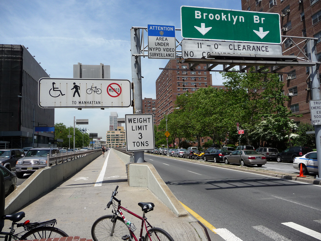 bike brooklyn bridge